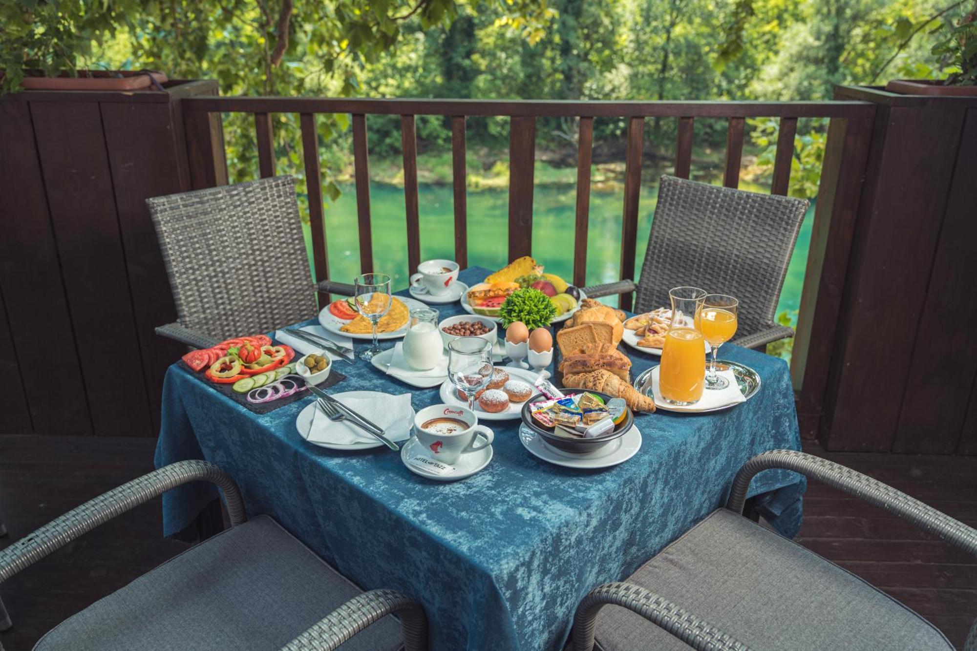 Hotel Tazz - River Front Oasis Collection Bihać Εξωτερικό φωτογραφία