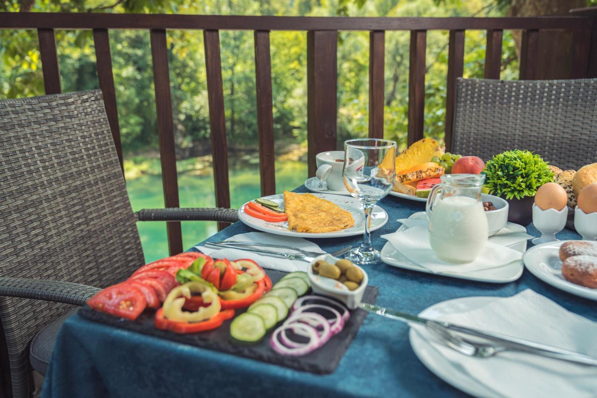 Hotel Tazz - River Front Oasis Collection Bihać Εξωτερικό φωτογραφία