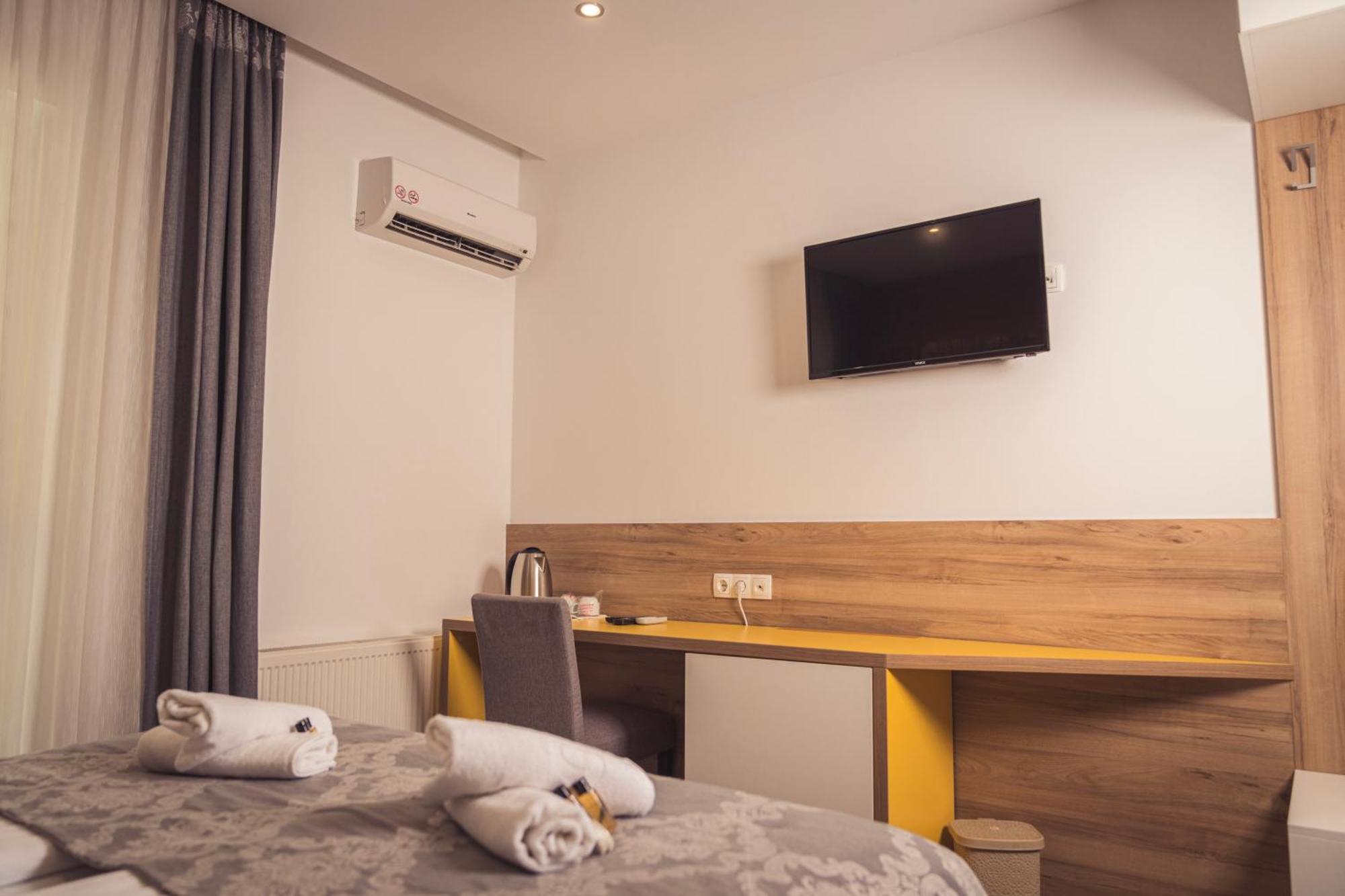 Hotel Tazz - River Front Oasis Collection Bihać Εξωτερικό φωτογραφία