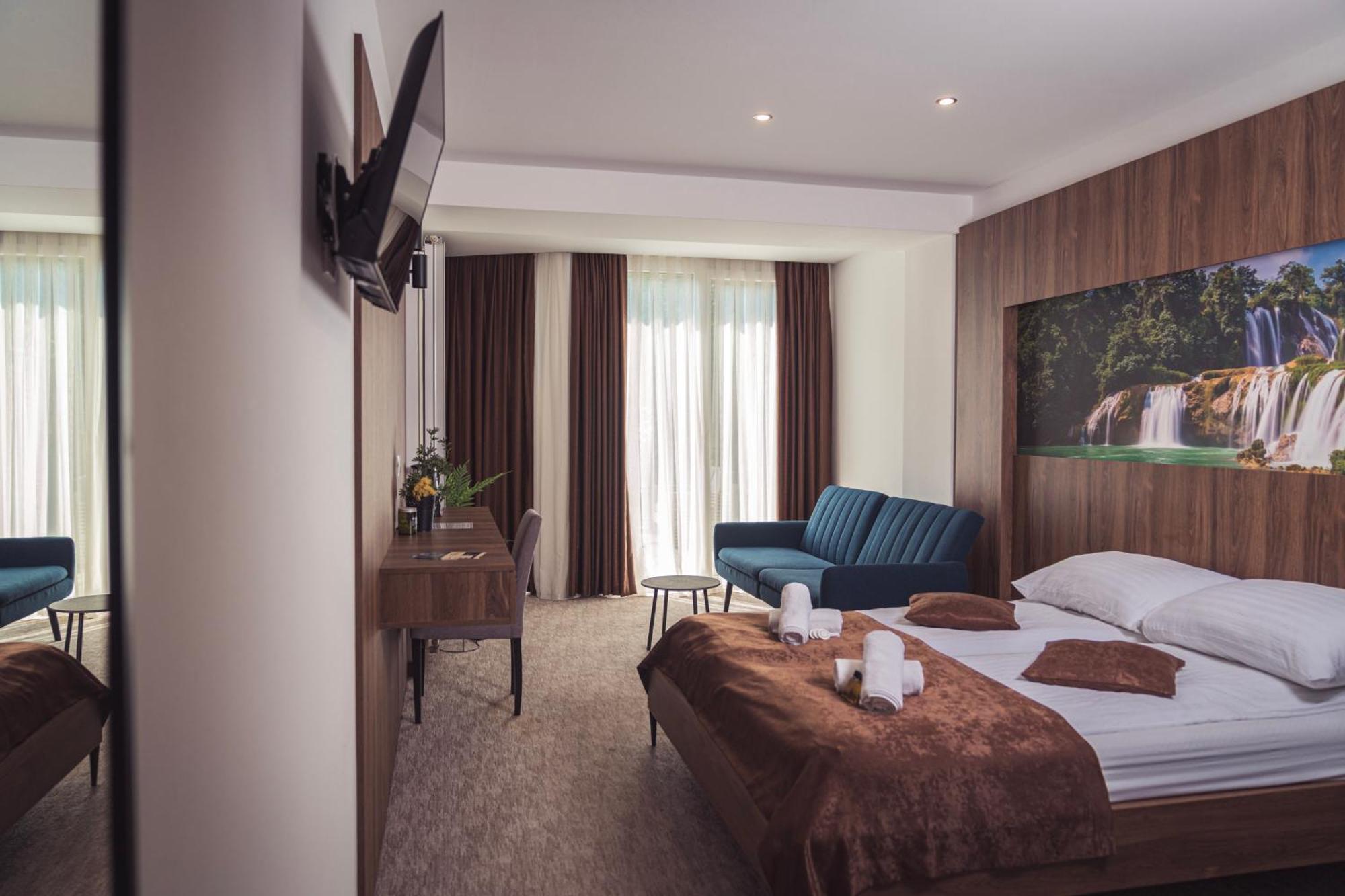 Hotel Tazz - River Front Oasis Collection Bihać Εξωτερικό φωτογραφία