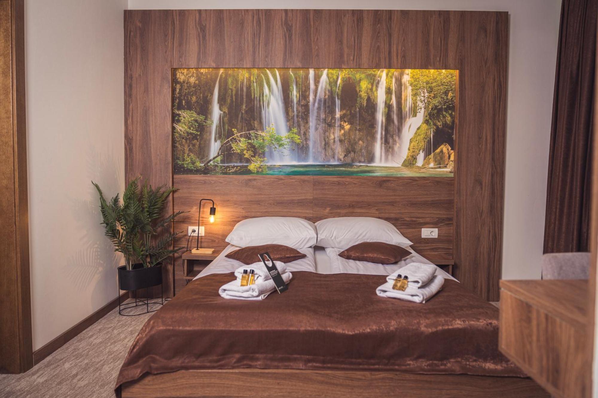 Hotel Tazz - River Front Oasis Collection Bihać Εξωτερικό φωτογραφία